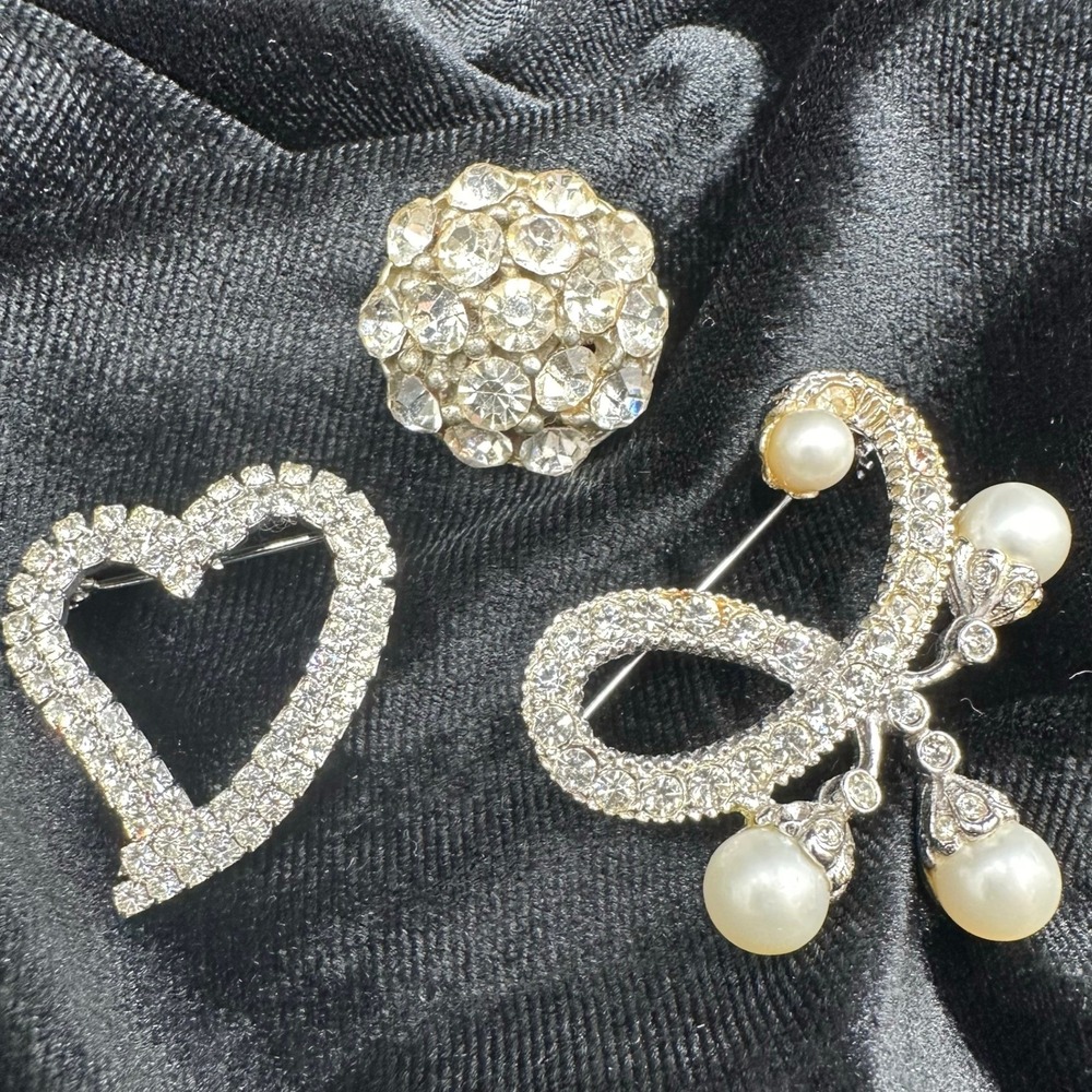 Rhinestone Brooch Set 3 Rhinestone Heart Bow Silverโ Tone Faux Pearl Wedding Pin